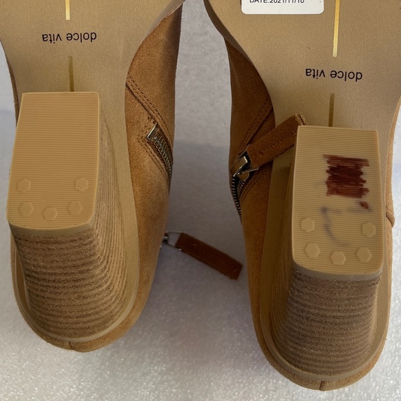 Dolce Vita Pointed Toe Tan Suede Leather Block Heel Size 6M - Picture 10 of 14